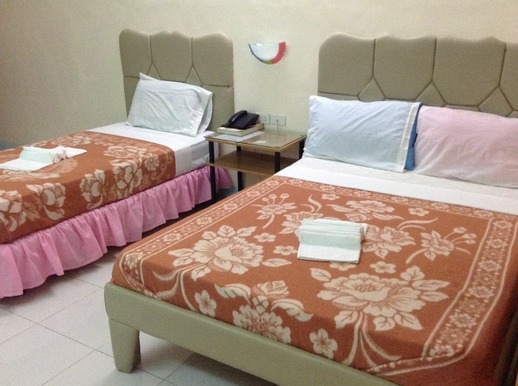 John Mig Hotel Île de Mactan Extérieur photo